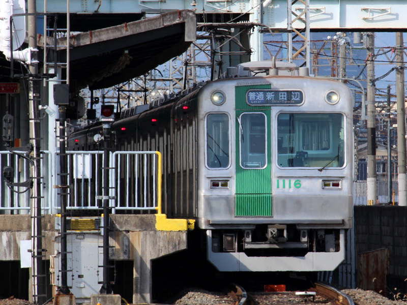 京都市交通局 行先表示器のカラーLED化が進む10系車両: 鉄道 ときどき